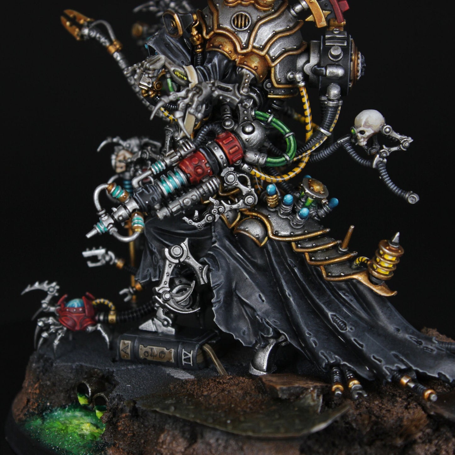 Belisarius Cawl *FINE DETAIL* 40k Painted miniature commission