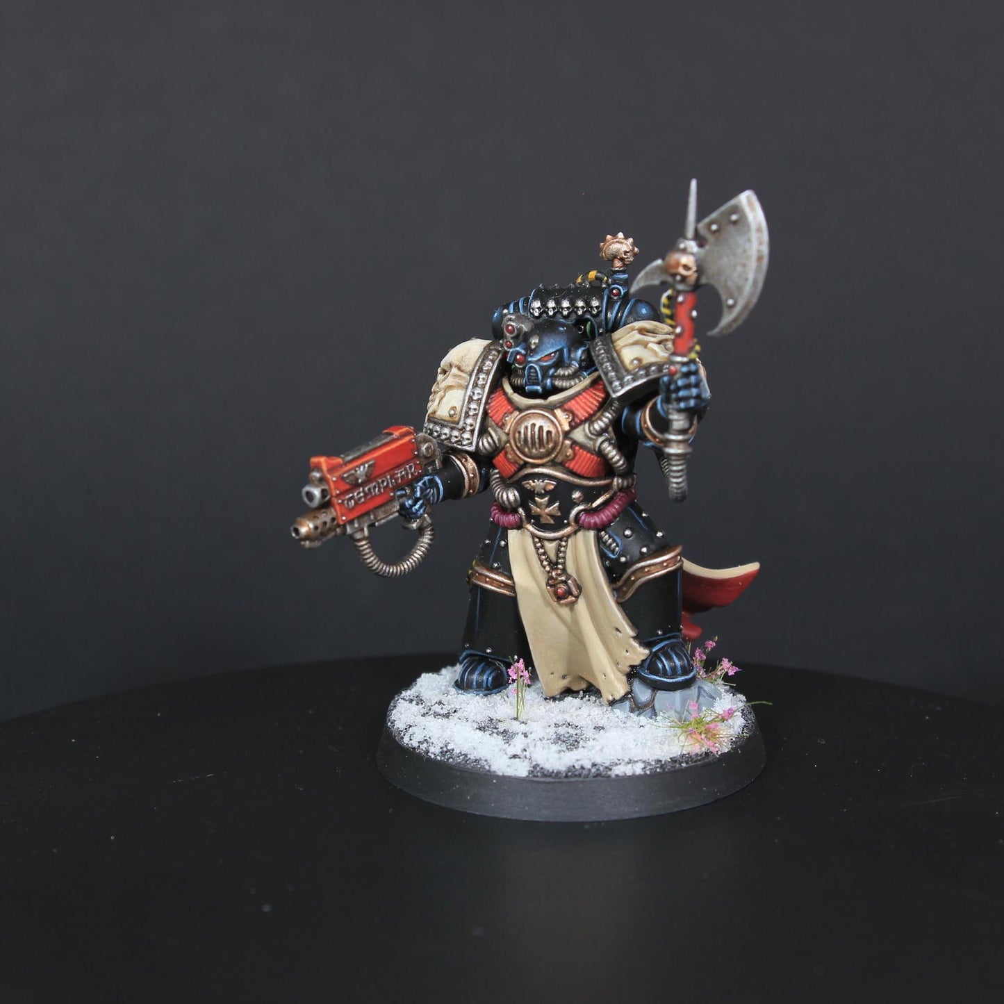 Castellan Black Templar *FINE DETAIL* warhammer 40k commission painting service